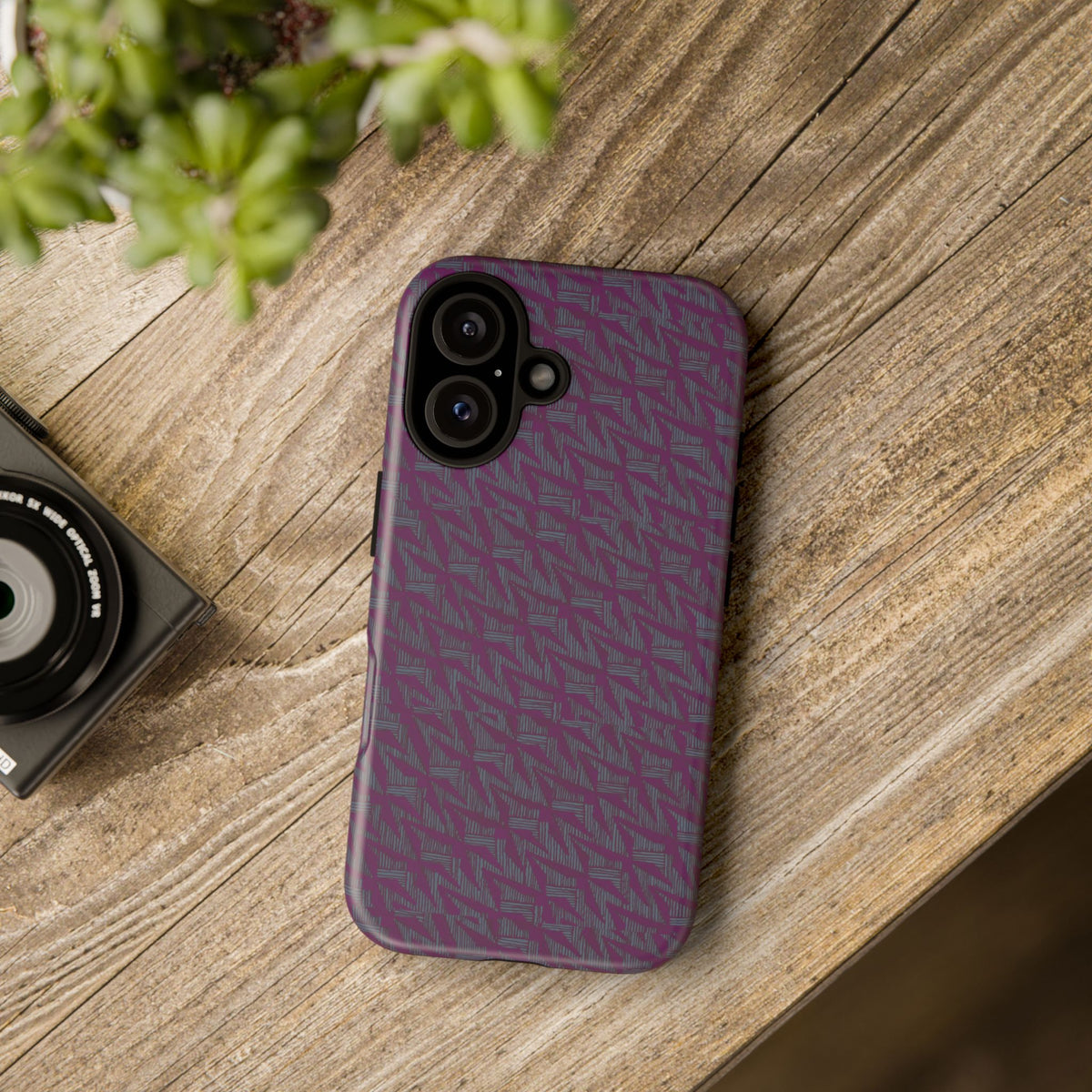 Shockproof Iphone 17 Pro Cover, Purple Geometric Dual-Layer TPU Case, UV-Protected